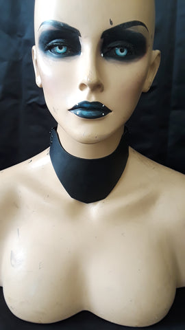 Maribaal Clothing  Heart Breaker Neck piece