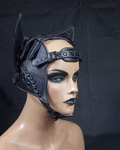 Kitty Hood white stitches